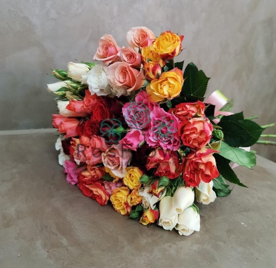 Букет цветов из: Розы в Хомутовке