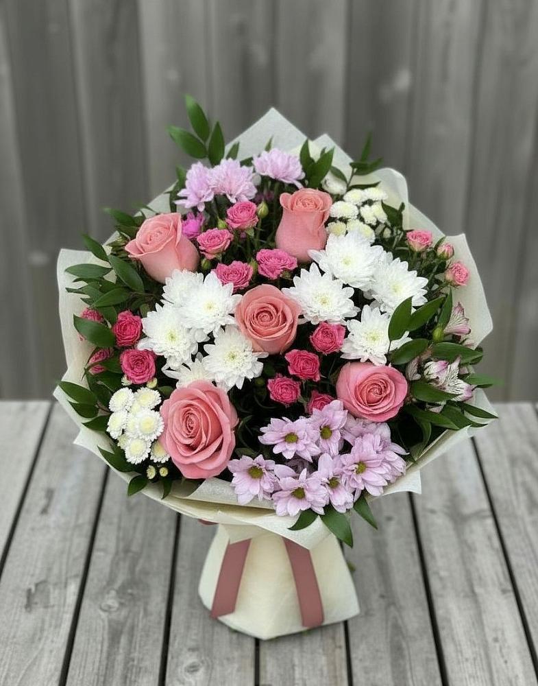 Букет цветов из: Альстромерии, Гвоздики, Розы и Хризантемы в Хомутовке