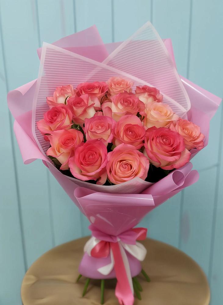 Букет 15 Розовых роз Равель в Хомутовке