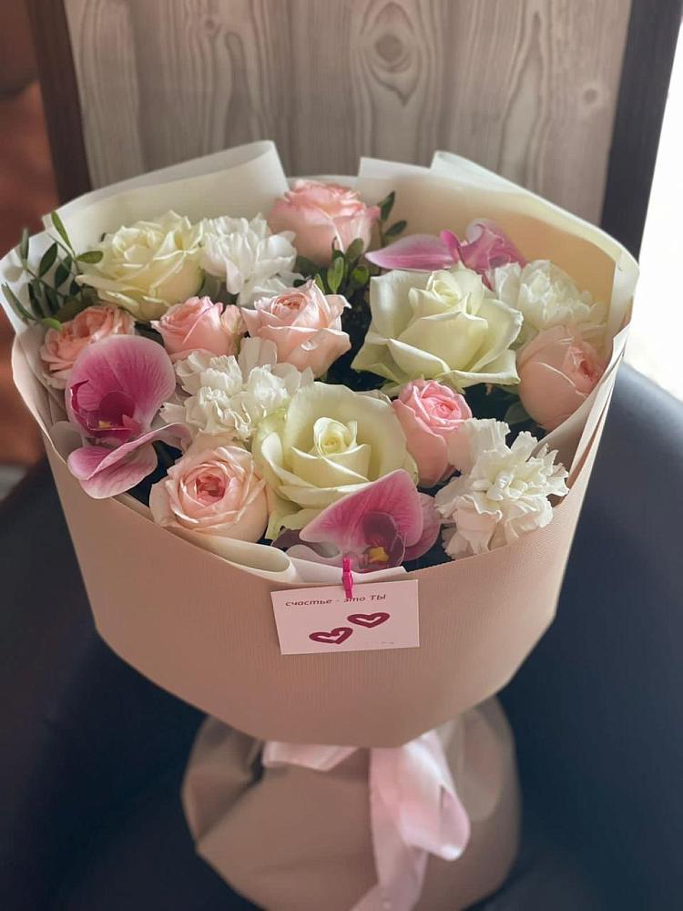 Букет цветов из: Орхидеи, Розы и Гвоздики в Хомутовке