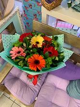 Букет цветов из:  Герберы, Хризантемы и Альстромерии #REPLACE_PRED# Хомутовке