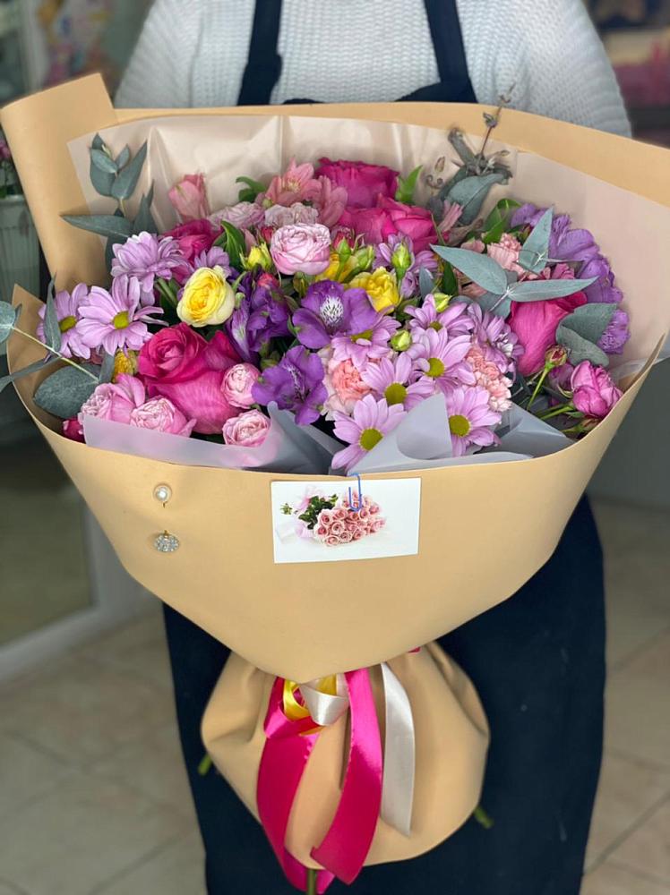 Букет цветов из: Хризантемы, Гвоздики и Альстромерии в Хомутовке