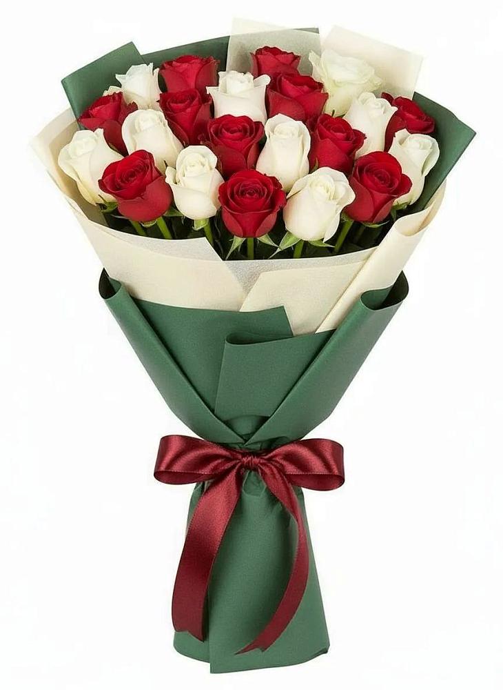 Букет Микс из красных и белых роз в Хомутовке