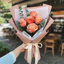 Букет цветов из:  Розы в Хомутовке