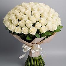 Букет 101 беля роза Белоснежка в Хомутовке