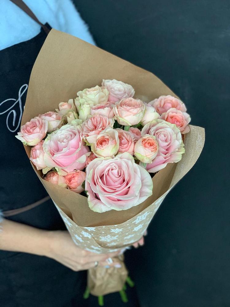 Букет цветов из: Хризантемы и Розы в Хомутовке