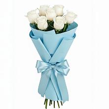 Букет 7 белых роз Проуд в Хомутовке