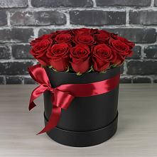 Цветочная композиция из Розы в шляпной коробке #REPLACE_PRED# Хомутовке