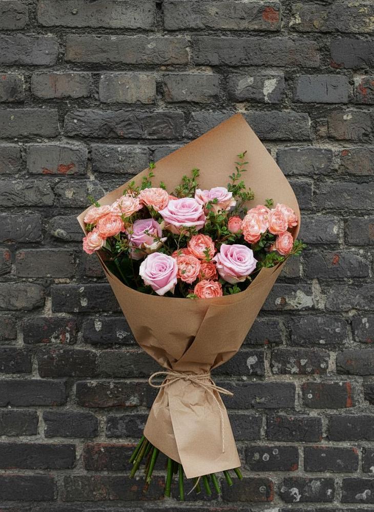 Букет цветов из: Розы в Хомутовке