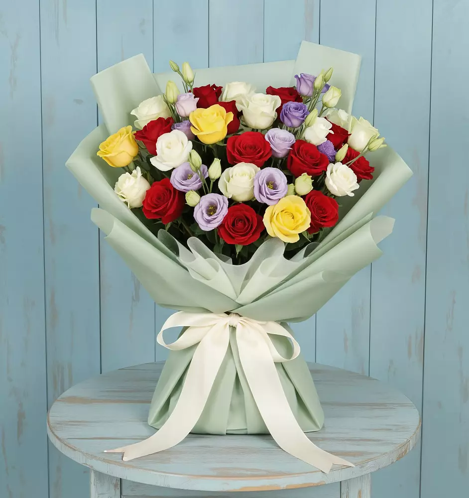 Букет цветов из: Розы в Хомутовке