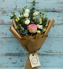 Букет цветов из:  Розы и Лизиантусы #REPLACE_PRED# Хомутовке